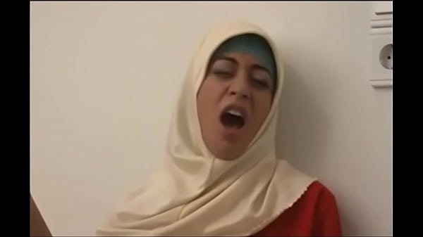 1101689 arab muslim hijab